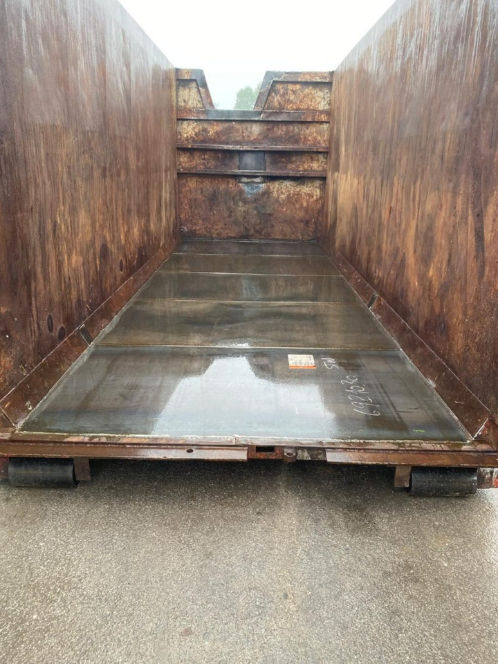 CONTAINER SCARRABILE USATO A CIELO APERTO - Contenedor de gancho: foto 4 CONTAINER SCARRABILE USATO A CIELO APERTO - Contenedor de gancho: foto 4