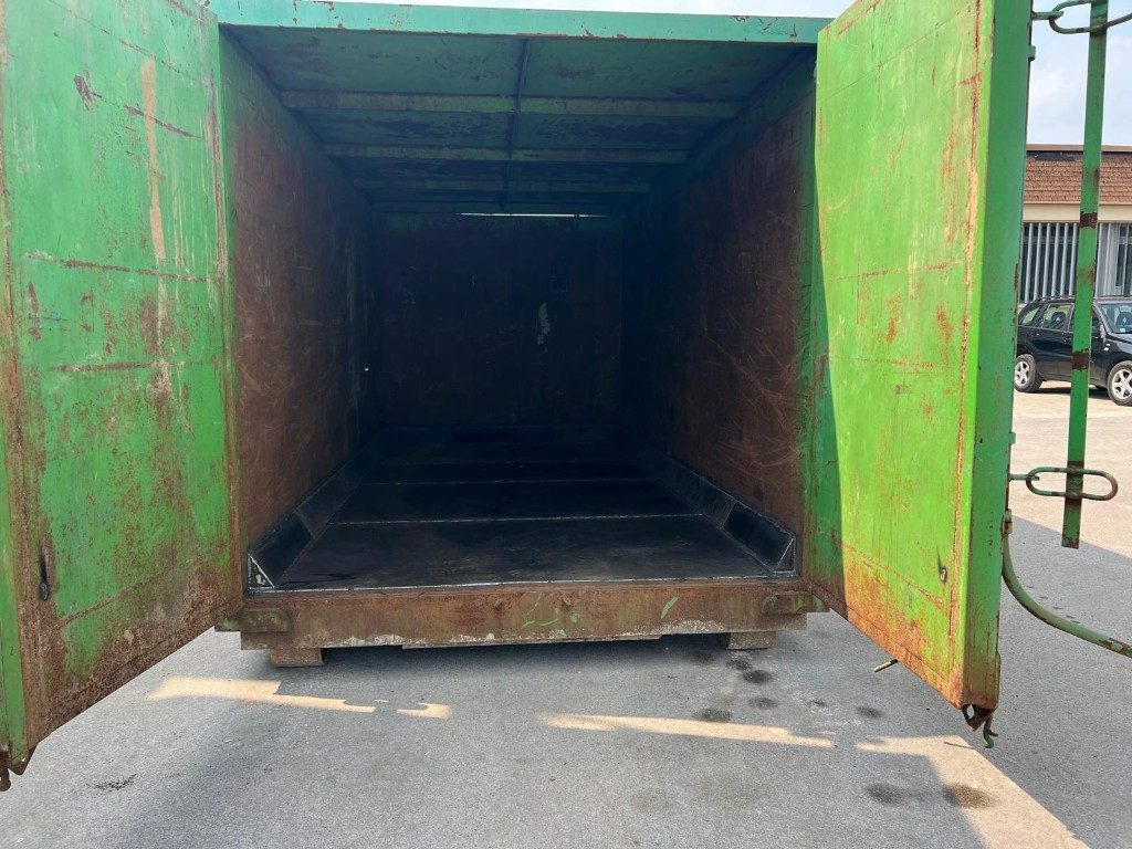 Contenedor de gancho CONTAINER SCARRABILE USATO CON COPERCHIO: foto 6 Contenedor de gancho CONTAINER SCARRABILE USATO CON COPERCHIO: foto 6