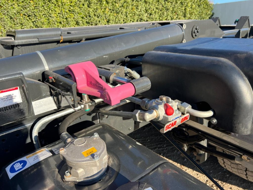 Camión multibasculante IVECO EUROCARGO 180EL28 SCARRABILE: foto 12