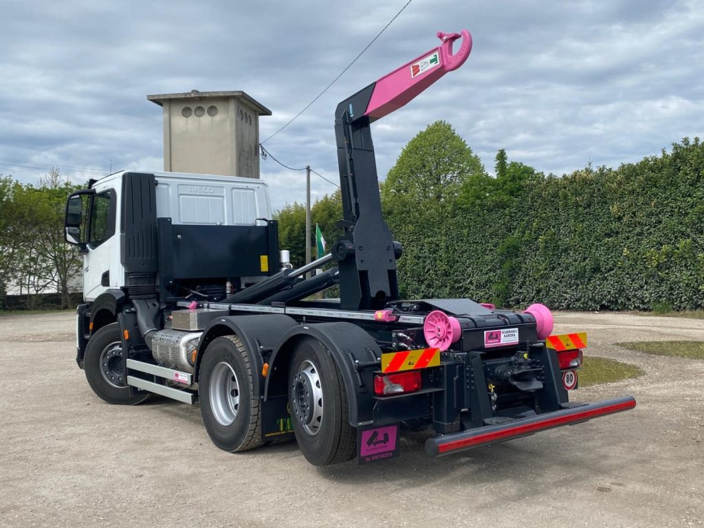 IVECO X-WAY AD280X48Y NUOVO SCARRABILE PASSO 3120 - Camión multibasculante: foto 4 IVECO X-WAY AD280X48Y NUOVO SCARRABILE PASSO 3120 - Camión multibasculante: foto 4