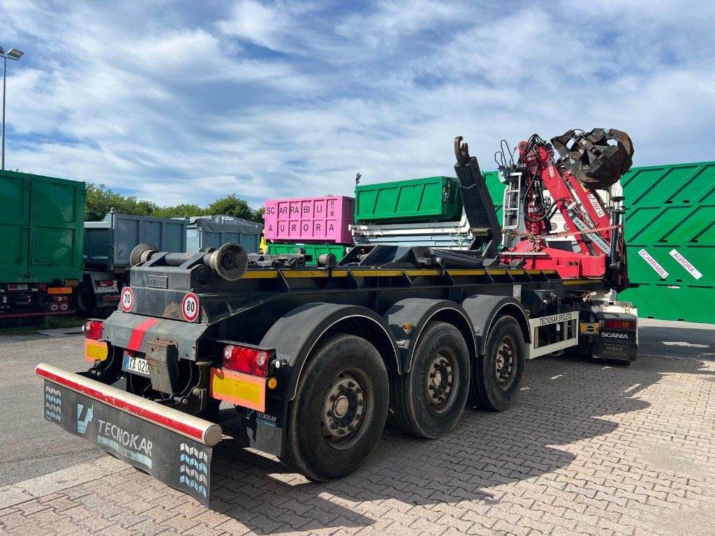 TECNOKAR SEMIRIMORCHIO TECNOKAR SCARRABILE CON GRU - Semirremolque portacontenedore/ Intercambiable: foto 2 TECNOKAR SEMIRIMORCHIO TECNOKAR SCARRABILE CON GRU - Semirremolque portacontenedore/ Intercambiable: foto 2