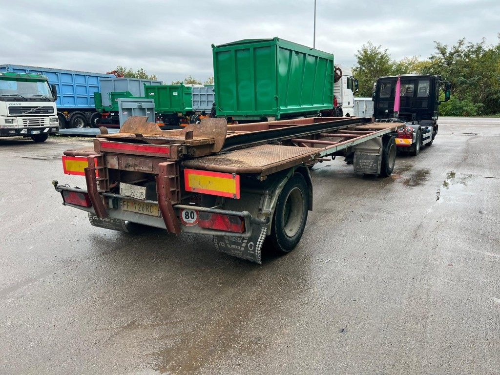 VIBERTI RIMORCHIO VIBERTI SCARRABILE PNEUMATICO - Remolque multilift/ Portacontenedores de cadenas: foto 3 VIBERTI RIMORCHIO VIBERTI SCARRABILE PNEUMATICO - Remolque multilift/ Portacontenedores de cadenas: foto 3