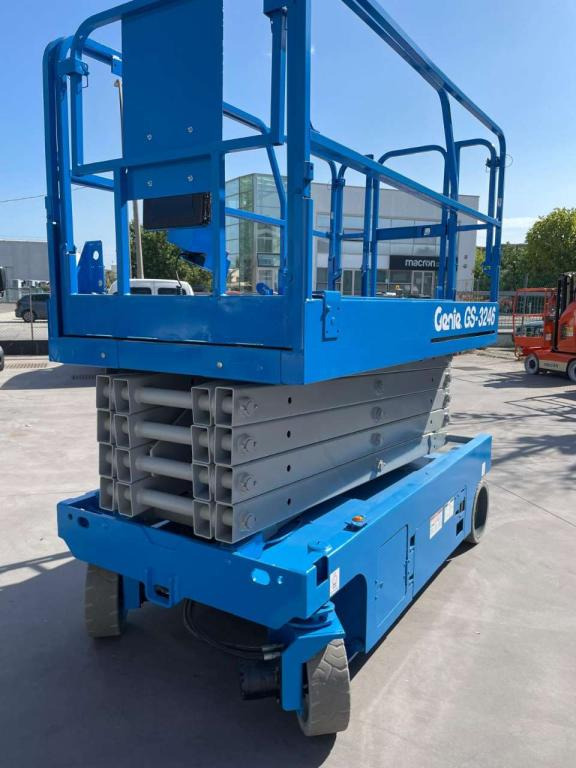 Genie GS-3246 - Plataforma de tijeras: foto 3 Genie GS-3246 - Plataforma de tijeras: foto 3
