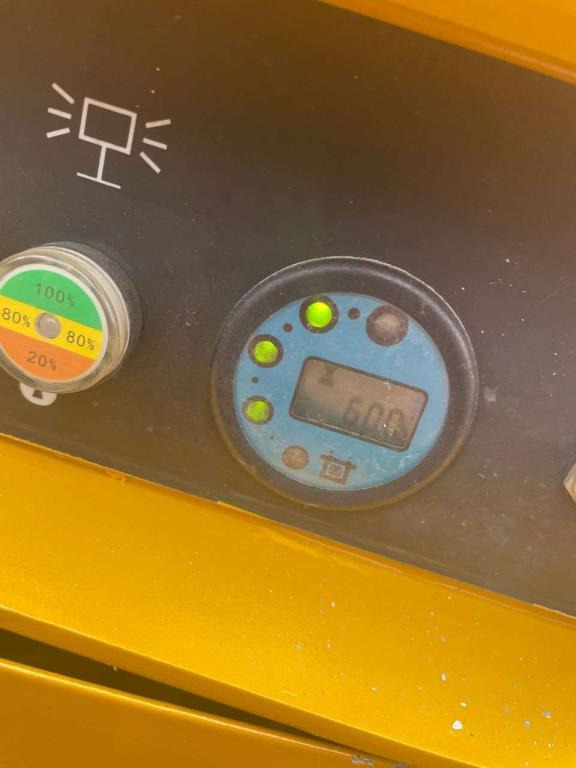 Haulotte COMPACT 12 - Plataforma de tijeras: foto 5 Haulotte COMPACT 12 - Plataforma de tijeras: foto 5