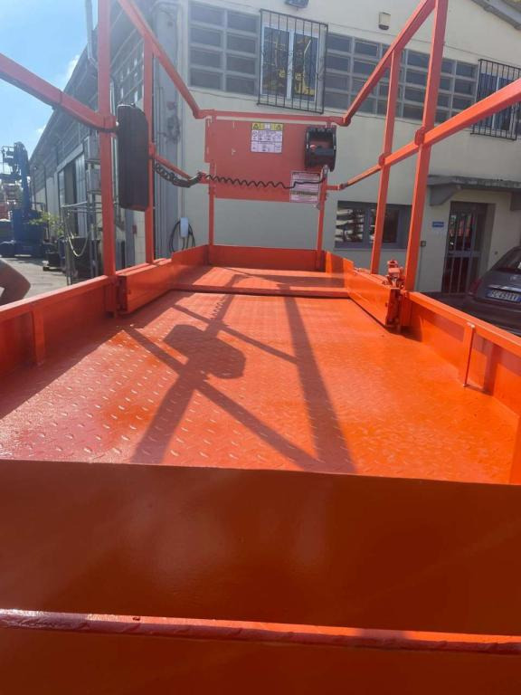 Plataforma de tijeras JLG 3246ES: foto 8