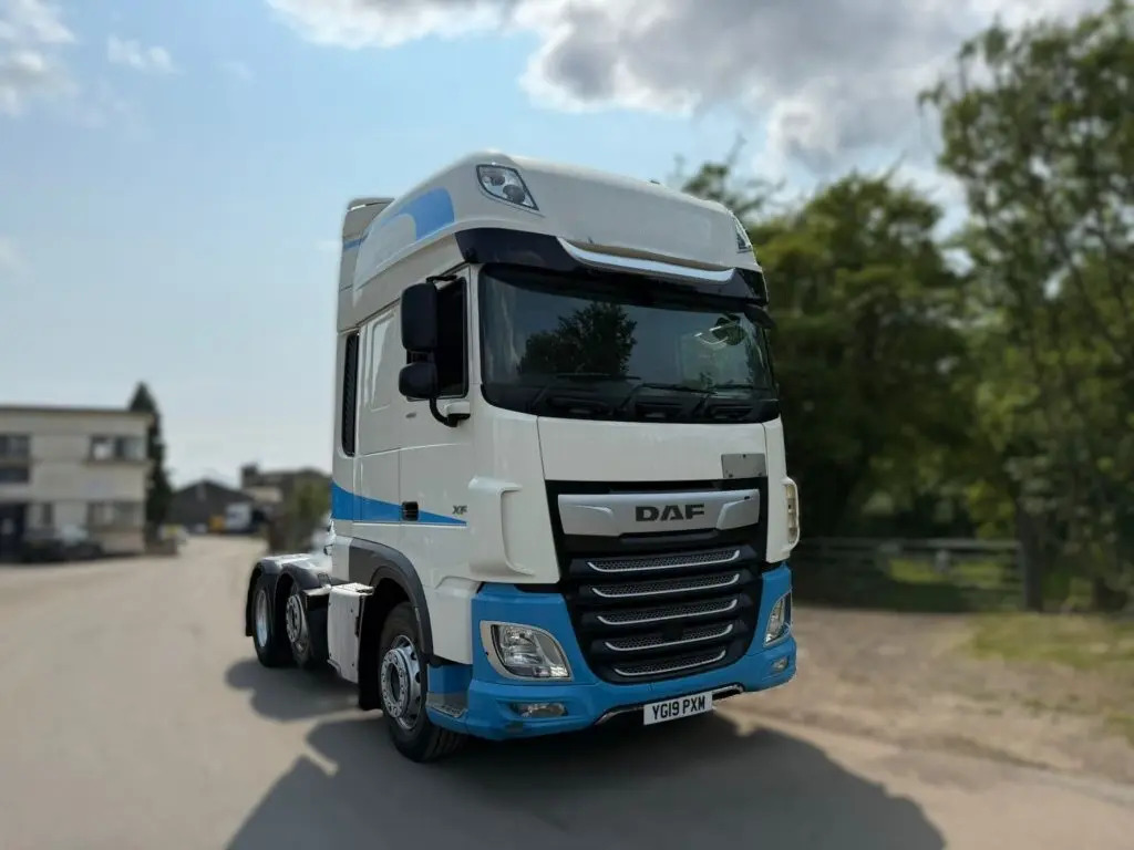 DAF XF 105 - Cabeza tractora: foto 1 DAF XF 105 - Cabeza tractora: foto 1