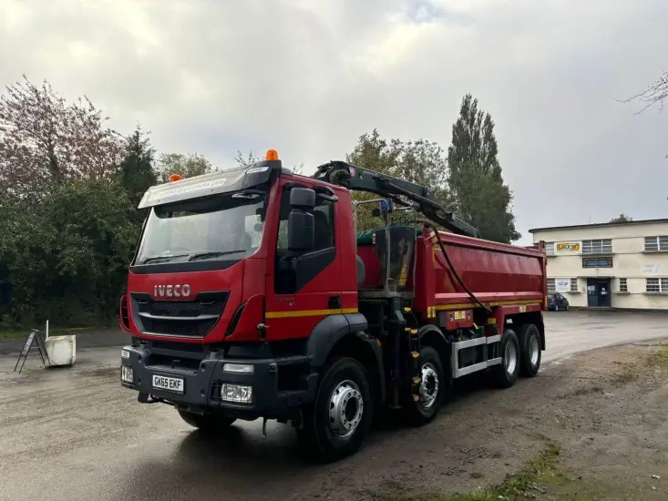Iveco Trakker - Camión volquete: foto 4 Iveco Trakker - Camión volquete: foto 4