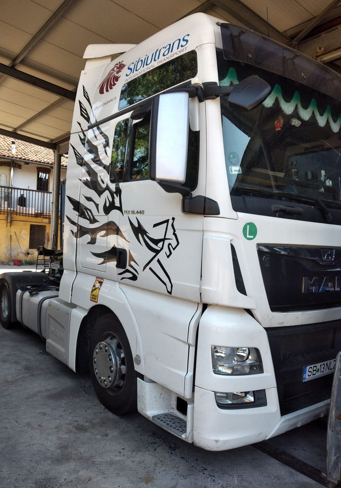 MAN TGX 18.440 - Cabeza tractora: foto 3 MAN TGX 18.440 - Cabeza tractora: foto 3