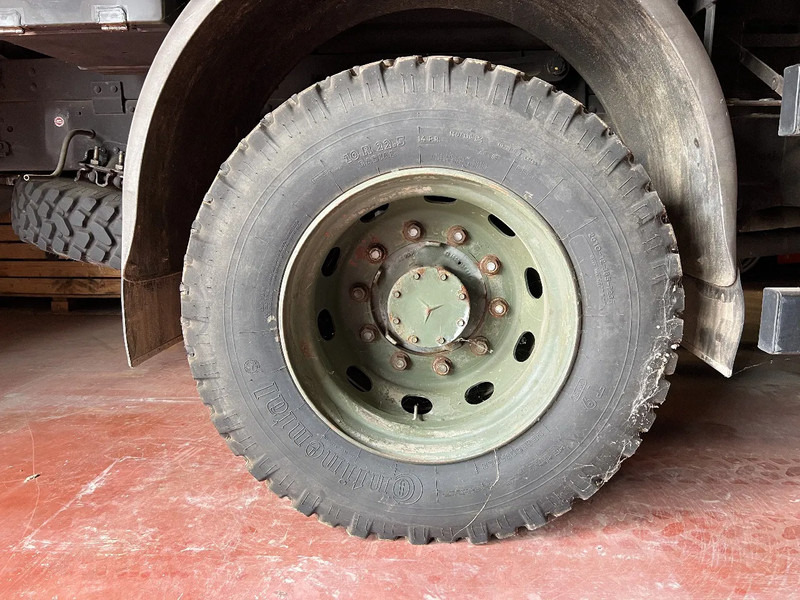 Mercedes-Benz 1017 A/4X4 - Camión caja cerrada: foto 4 Mercedes-Benz 1017 A/4X4 - Camión caja cerrada: foto 4