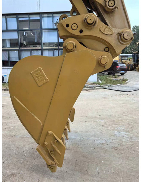 Excavadora de cadenas Caterpillar 320D2: foto 7