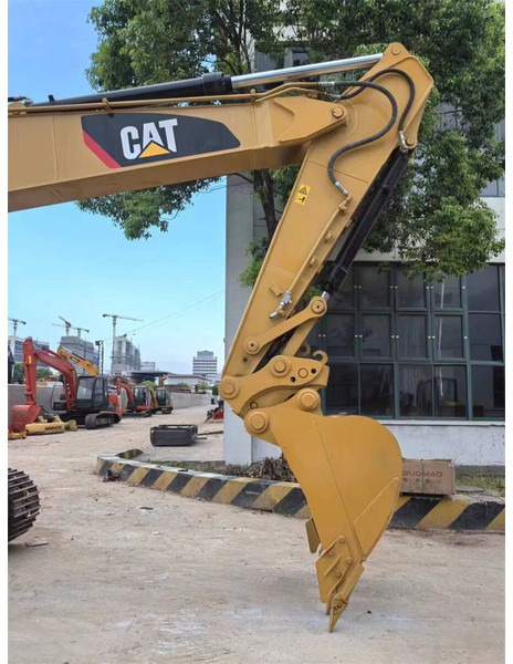 Excavadora de cadenas Caterpillar 320D2: foto 8