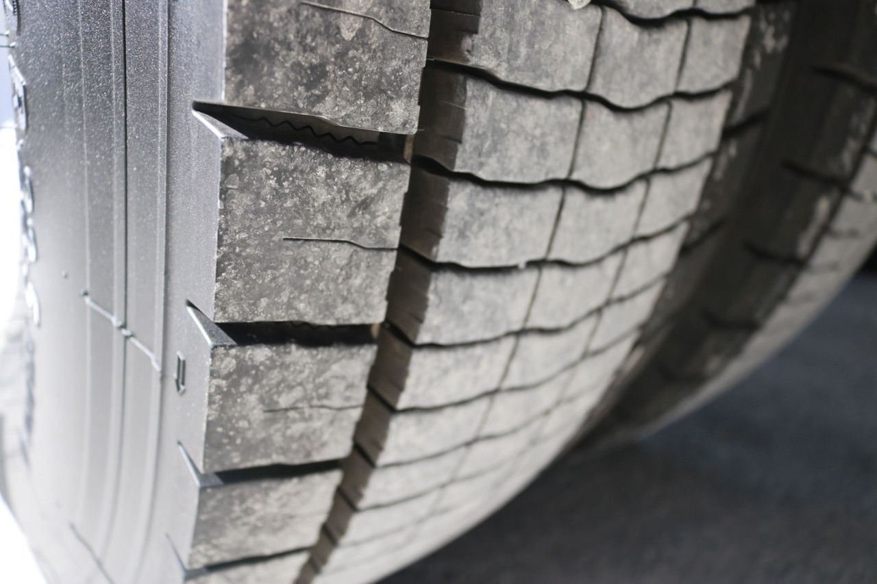 Cabeza tractora MAN TGX 18 500 XLX RETARDER KIPHYDRAULIK!!!: foto 17 Cabeza tractora MAN TGX 18 500 XLX RETARDER KIPHYDRAULIK!!!: foto 17