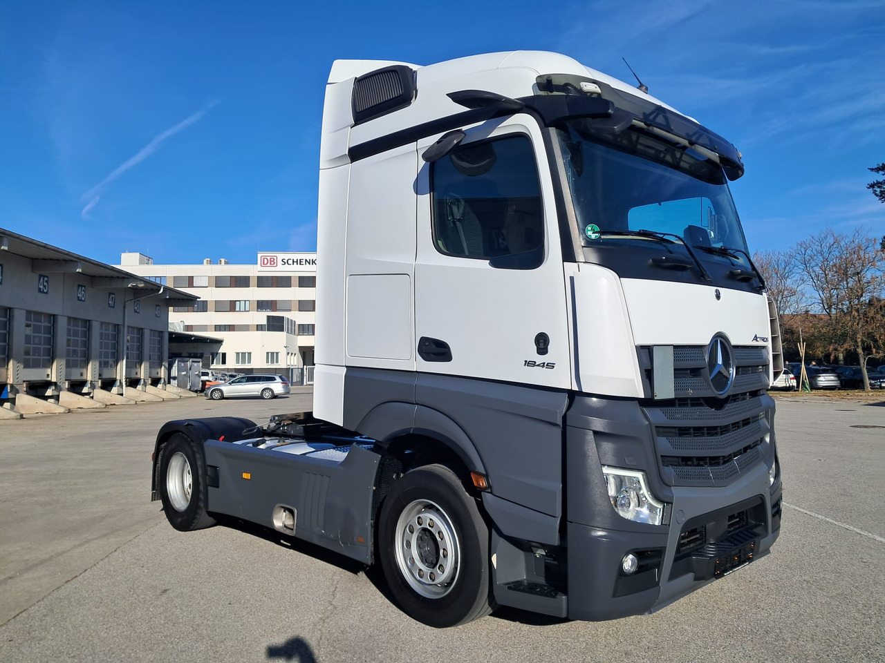 MERCEDES-BENZ Actros 18 45 | Retarder | Standklima | 4 Stück MP5 - Cabeza tractora: foto 2 MERCEDES-BENZ Actros 18 45 | Retarder | Standklima | 4 Stück MP5 - Cabeza tractora: foto 2