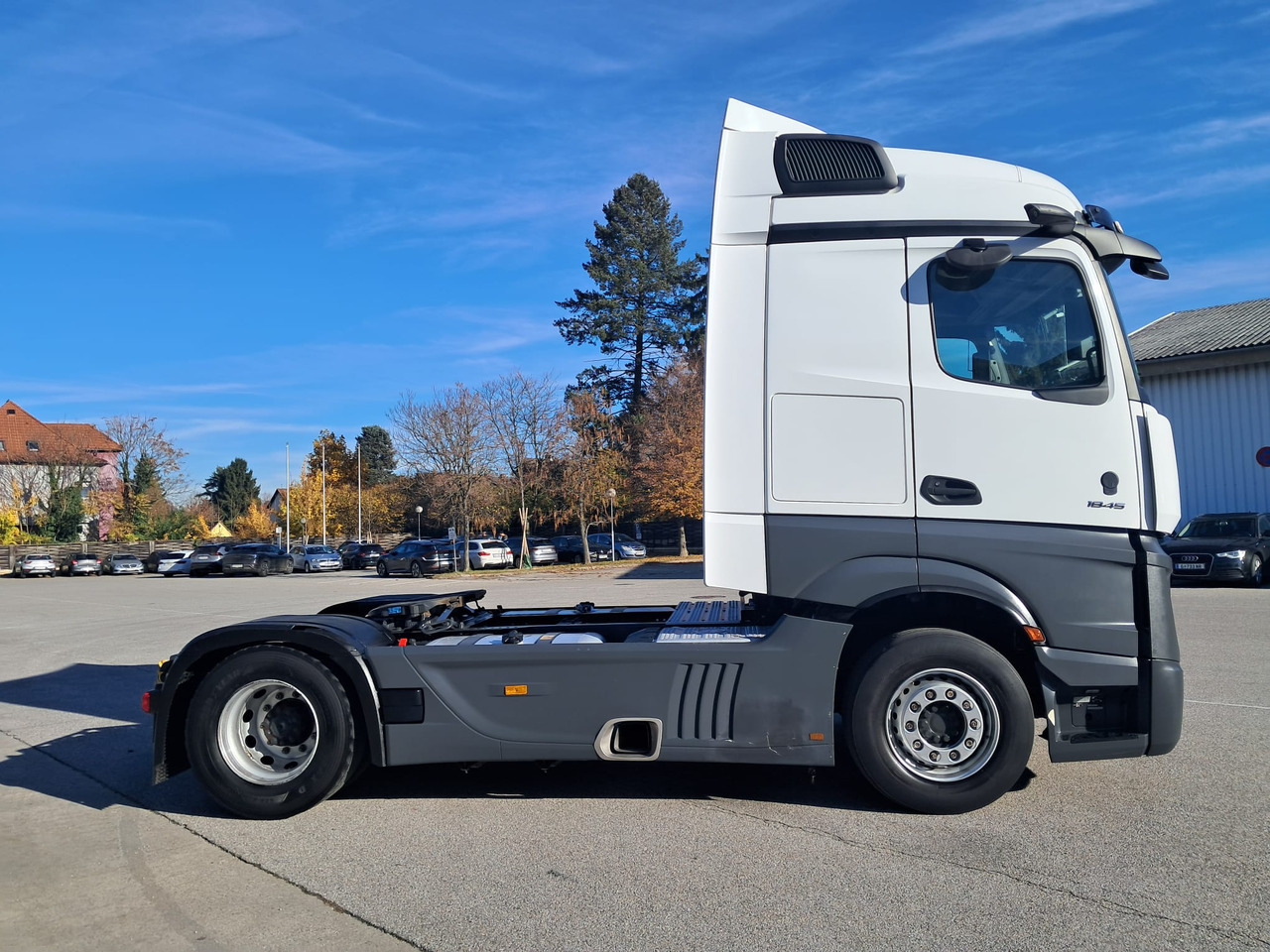 MERCEDES-BENZ Actros 18 45 | Retarder | Standklima | 4 Stück MP5 - Cabeza tractora: foto 5 MERCEDES-BENZ Actros 18 45 | Retarder | Standklima | 4 Stück MP5 - Cabeza tractora: foto 5