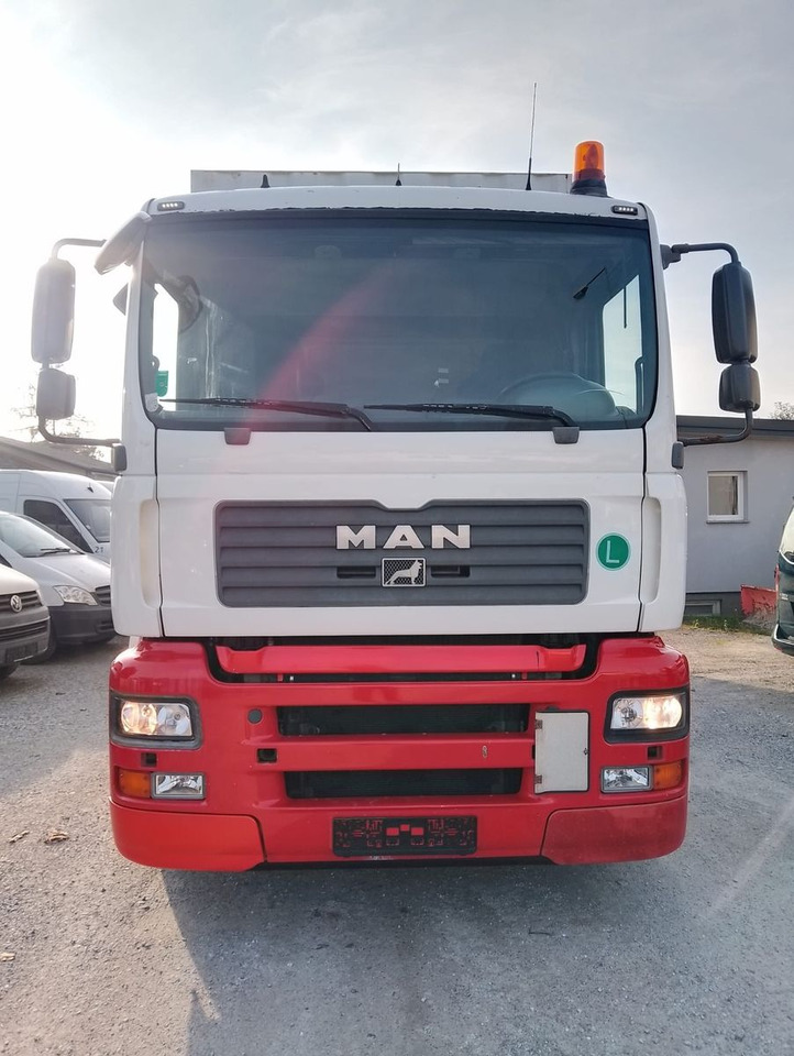 MAN TGA 18 320 - Camión portacontenedore/ Intercambiable: foto 5 MAN TGA 18 320 - Camión portacontenedore/ Intercambiable: foto 5