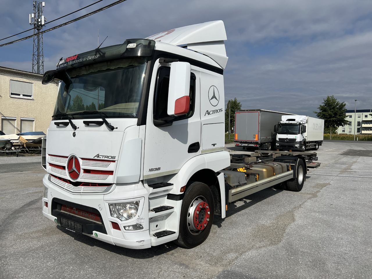 MERCEDES-BENZ ACTROS 18 36 | Klima | Kamera | Diff. | - Camión portacontenedore/ Intercambiable: foto 1 MERCEDES-BENZ ACTROS 18 36 | Klima | Kamera | Diff. | - Camión portacontenedore/ Intercambiable: foto 1