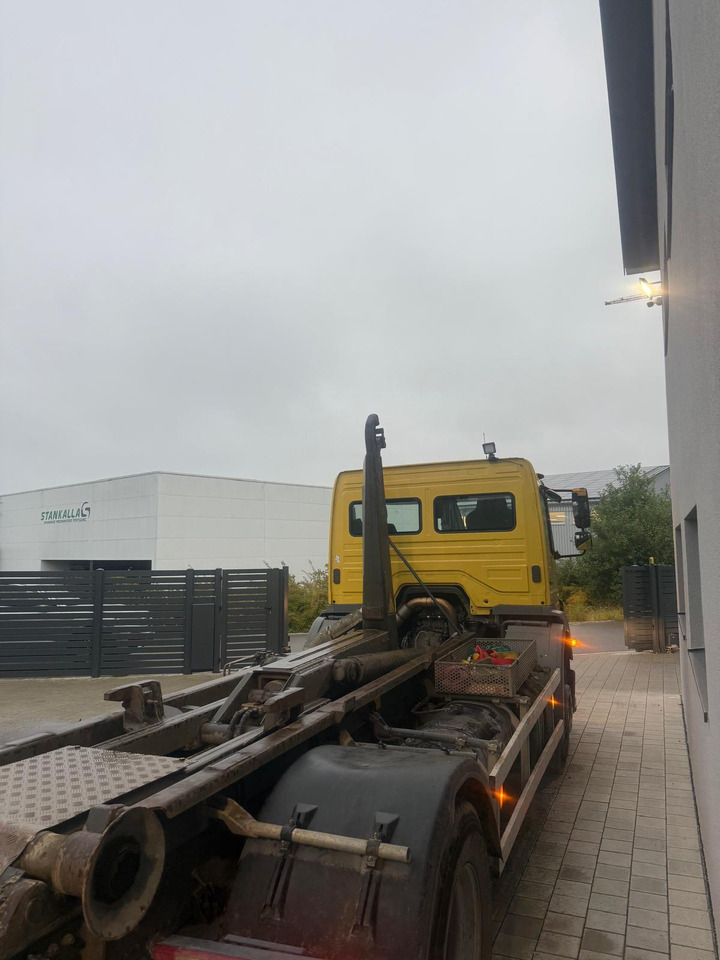 MERCEDES-BENZ AXOR 1829/ 18t Abroller TÜV/SP Neu - Camión multibasculante: foto 5 MERCEDES-BENZ AXOR 1829/ 18t Abroller TÜV/SP Neu - Camión multibasculante: foto 5