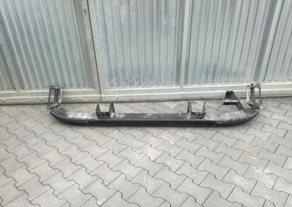 BELKA ZDERZAKA MAN TGM TGS - Parachoques para Camión: foto 1 BELKA ZDERZAKA MAN TGM TGS - Parachoques para Camión: foto 1