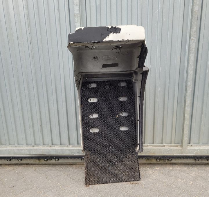 BLOTNIK MAN TGM LH NOWY ORYGINAL 81.61210.0541/0547 - Guardabarros para Camión: foto 3 BLOTNIK MAN TGM LH NOWY ORYGINAL 81.61210.0541/0547 - Guardabarros para Camión: foto 3