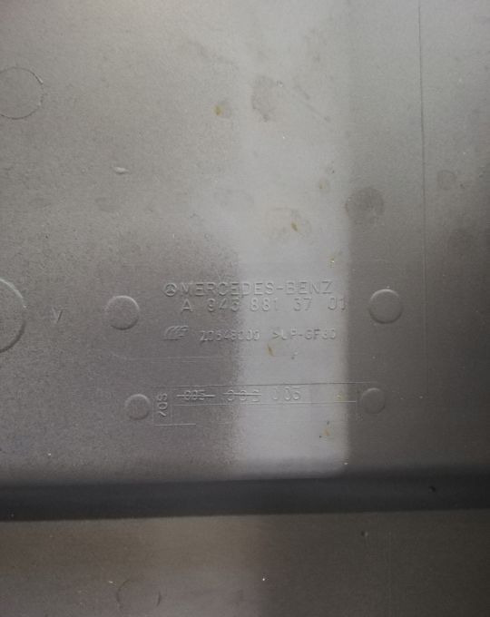 BŁOTNIK MERCEDES ACTROS MEGASPEC ORYGINAŁ NOWY LH - Guardabarros para Camión: foto 3 BŁOTNIK MERCEDES ACTROS MEGASPEC ORYGINAŁ NOWY LH - Guardabarros para Camión: foto 3