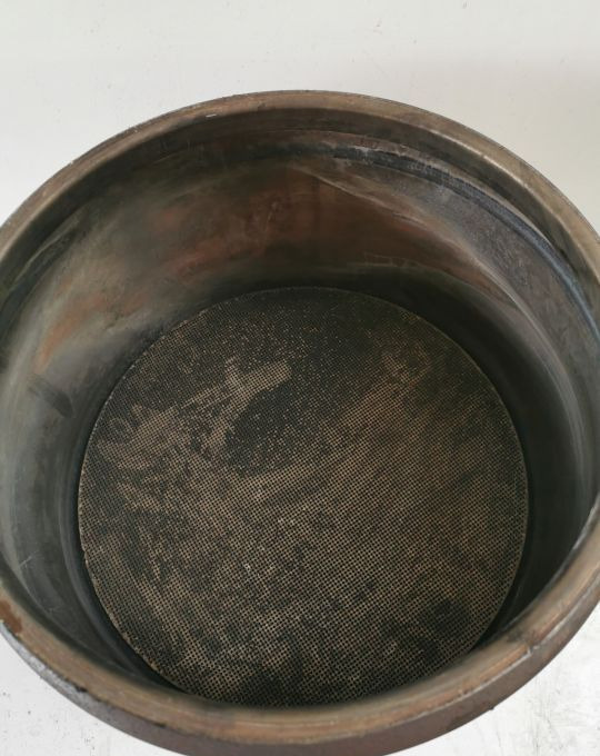 DPF WKŁAD KATALIZATORA IVECO STRALIS HI WAY E6. - Silenciador/ Sistema de escape para Camión: foto 2 DPF WKŁAD KATALIZATORA IVECO STRALIS HI WAY E6. - Silenciador/ Sistema de escape para Camión: foto 2