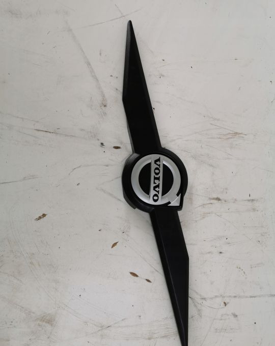 EMBLEMAT ZNACZEK VOLVO FMX ORYGINAŁ - Carrocería y exterior para Camión: foto 1 EMBLEMAT ZNACZEK VOLVO FMX ORYGINAŁ - Carrocería y exterior para Camión: foto 1