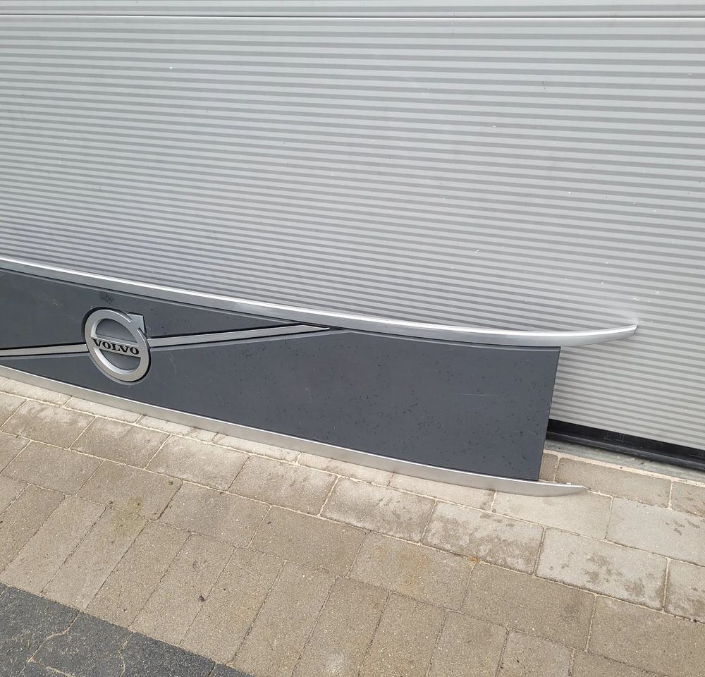 GRILL VOLVO FH5 ORYGINAŁ 84222354 CHWALIM116 - Parrilla para Camión: foto 3 GRILL VOLVO FH5 ORYGINAŁ 84222354 CHWALIM116 - Parrilla para Camión: foto 3