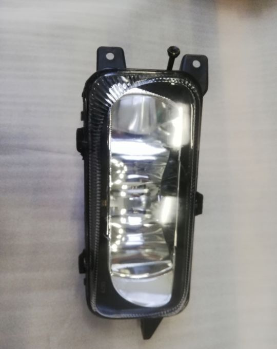 HALOGEN MERCEDES ACTROS MP3 MP3 LH - Faro delantero para Camión: foto 1 HALOGEN MERCEDES ACTROS MP3 MP3 LH - Faro delantero para Camión: foto 1