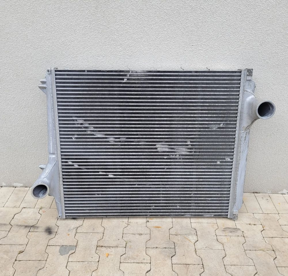 INTERCOOLER VOLVO FH4 RENAULT RANGE T 21631996 ORYGINAŁ CHWALIM116 - Intercooler para Camión: foto 1 INTERCOOLER VOLVO FH4 RENAULT RANGE T 21631996 ORYGINAŁ CHWALIM116 - Intercooler para Camión: foto 1