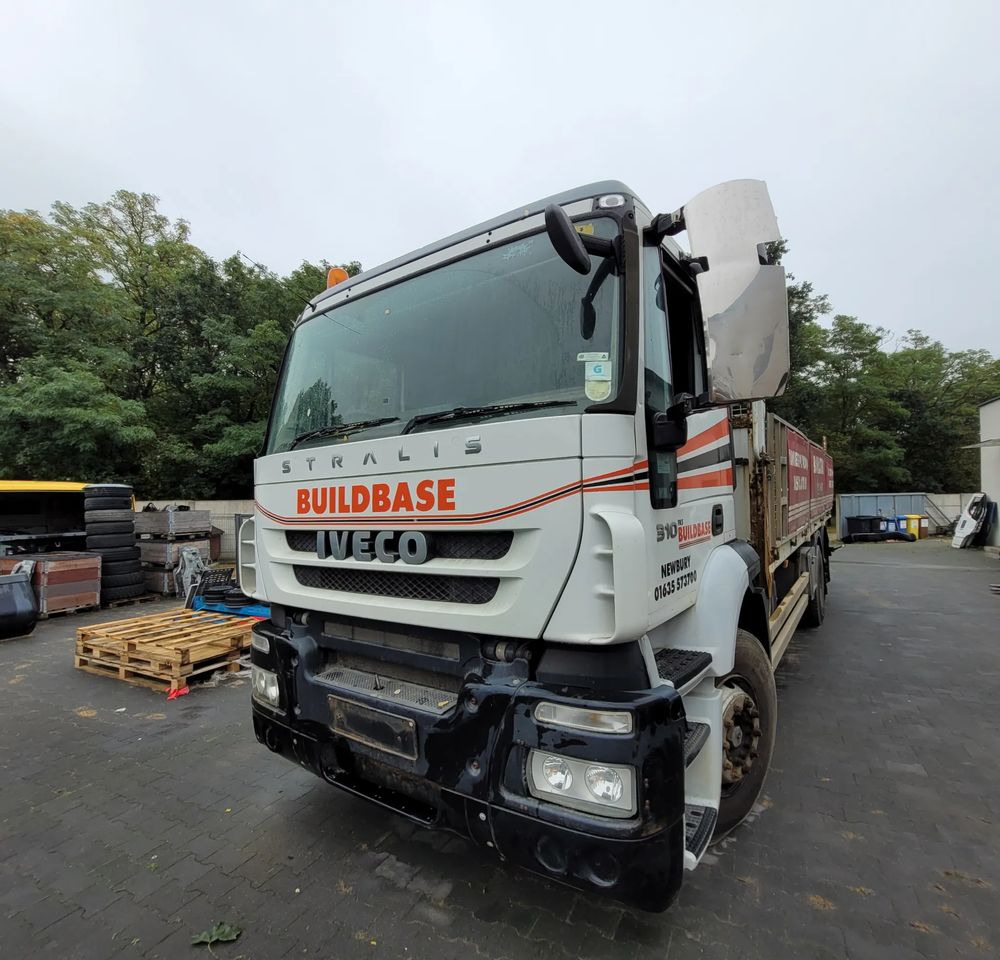 KABINA IVECO STRALIS TRAKKER - Cabina para Camión: foto 2 KABINA IVECO STRALIS TRAKKER - Cabina para Camión: foto 2