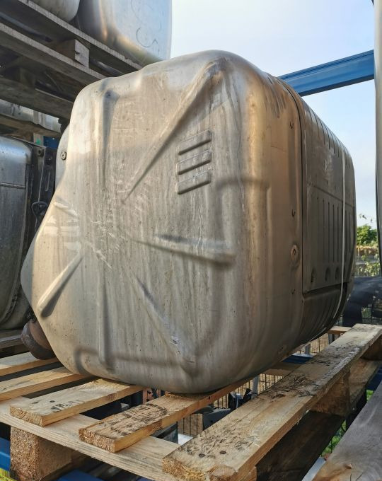 KATALIZATOR IVECO STRALIS HI WAY EURO6 - Convertidor catalítico para Camión: foto 2 KATALIZATOR IVECO STRALIS HI WAY EURO6 - Convertidor catalítico para Camión: foto 2