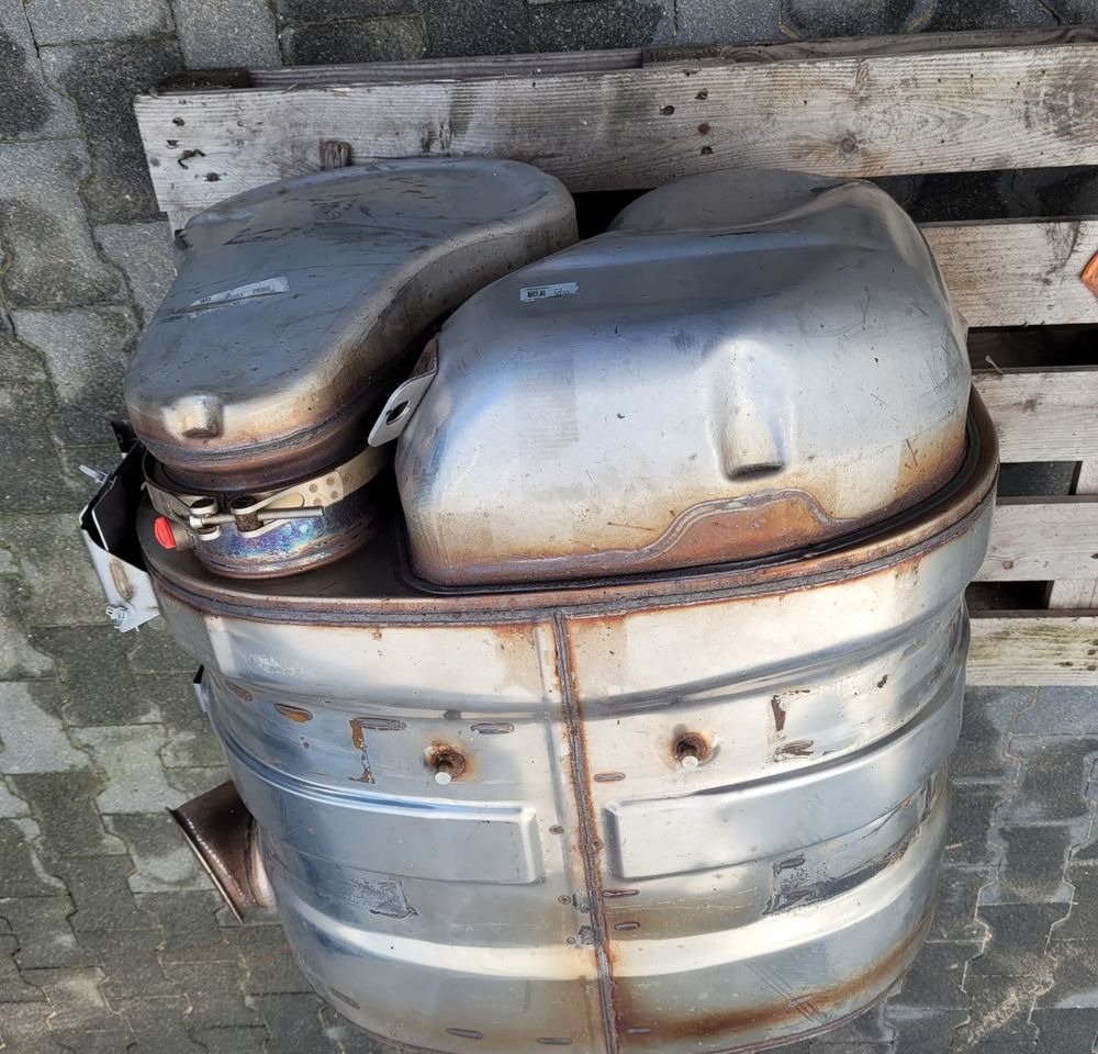 KATALIZATOR RENAULT RANGE T GAMA 23046491 CHWALIM116 - Convertidor catalítico para Camión: foto 1 KATALIZATOR RENAULT RANGE T GAMA 23046491 CHWALIM116 - Convertidor catalítico para Camión: foto 1