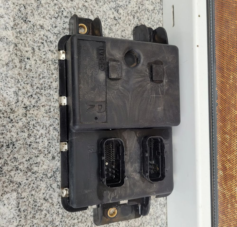 KOMPUTER ŚWIATEŁ IVECO STRALIS 504280976 CHWALIM116 - Unidad de control para Camión: foto 1 KOMPUTER ŚWIATEŁ IVECO STRALIS 504280976 CHWALIM116 - Unidad de control para Camión: foto 1