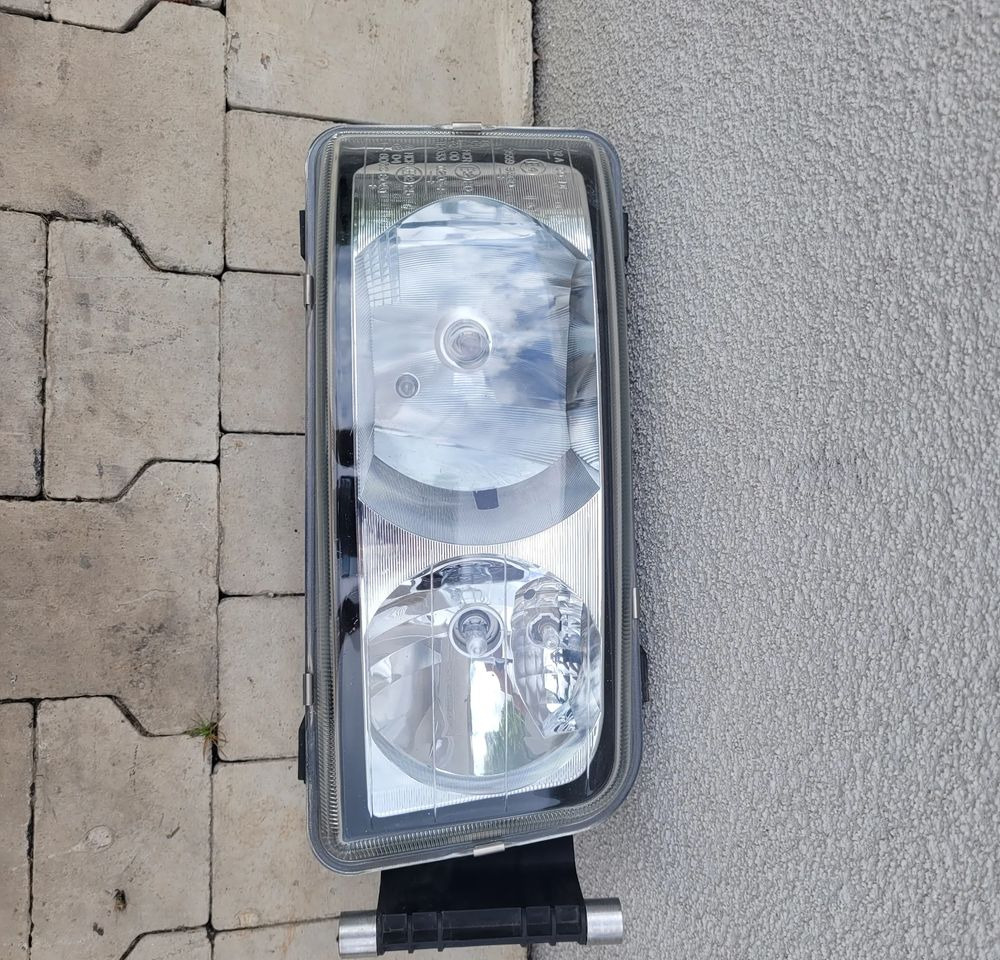LAMPA MAN TGL E6 PRAWA ORYGINAŁ 81.25101-6638 - Luz/ Iluminación para Camión: foto 1 LAMPA MAN TGL E6 PRAWA ORYGINAŁ 81.25101-6638 - Luz/ Iluminación para Camión: foto 1