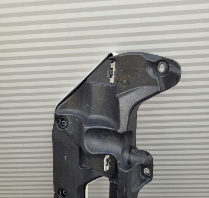 LISTWA GIRILL MAN TGX NM. 81.61140-0053 - Parrilla para Camión: foto 3 LISTWA GIRILL MAN TGX NM. 81.61140-0053 - Parrilla para Camión: foto 3