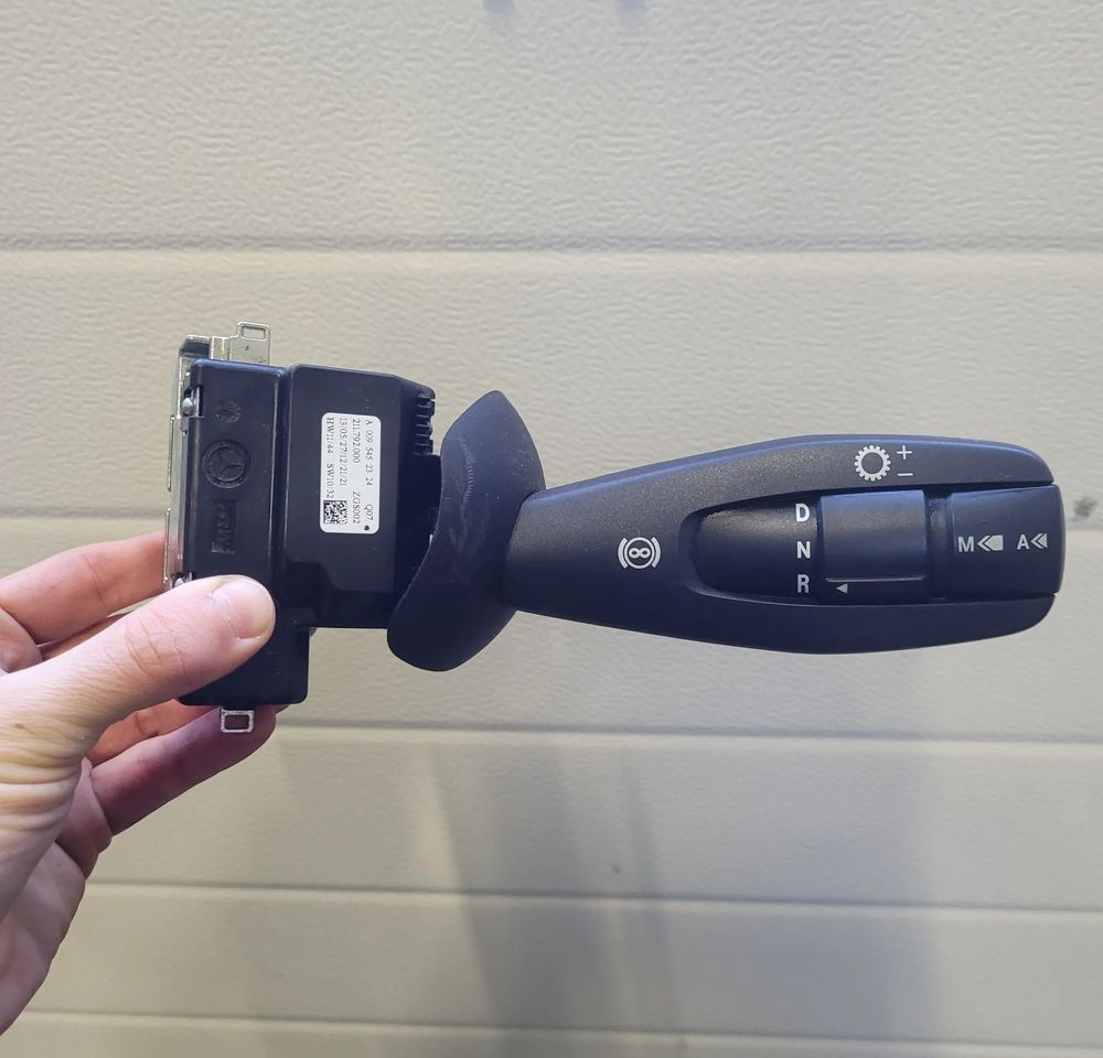 MANETKA ZMIANY BIEGÓW MERCEDES ACTROS A0095452324 CHWALIM116 - Palanca de cambio para Camión: foto 1 MANETKA ZMIANY BIEGÓW MERCEDES ACTROS A0095452324 CHWALIM116 - Palanca de cambio para Camión: foto 1