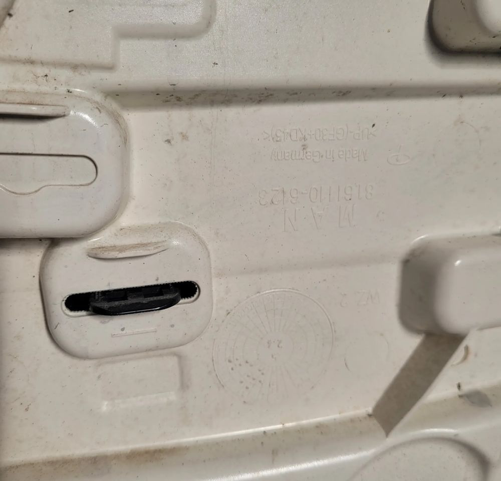 MASKA ATRAPA MAN TGL NM. ORYGINAŁ 81.61110-6123 CHWALIM116 - Capota para Camión: foto 4 MASKA ATRAPA MAN TGL NM. ORYGINAŁ 81.61110-6123 CHWALIM116 - Capota para Camión: foto 4