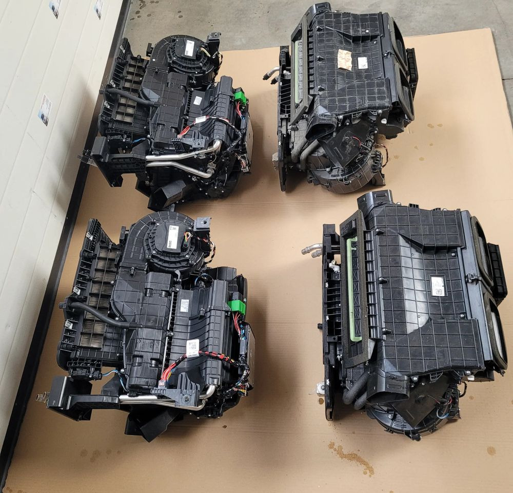 NAGRZEWNICA DAF XF LIFT ORYGINAŁ 2255994 2187022 SPRAWNA CHWALIM116 - Calefacción/ Ventilación para Camión: foto 2 NAGRZEWNICA DAF XF LIFT ORYGINAŁ 2255994 2187022 SPRAWNA CHWALIM116 - Calefacción/ Ventilación para Camión: foto 2