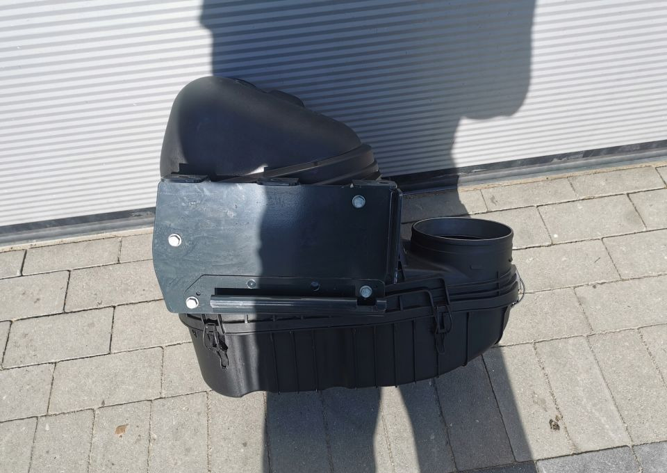 Obudowa filtra powietrza iveco eurocargo 580155845 - Filtro de aire para Camión: foto 4 Obudowa filtra powietrza iveco eurocargo 580155845 - Filtro de aire para Camión: foto 4