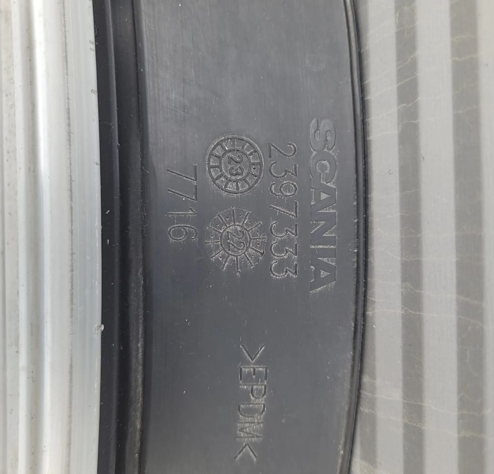 PIERŚCIEŃ WENTYLATORA SCANIA S R NGT 2836673 ORYGINAŁ CHWALIM116 - Sistema de refrigeración para Camión: foto 4 PIERŚCIEŃ WENTYLATORA SCANIA S R NGT 2836673 ORYGINAŁ CHWALIM116 - Sistema de refrigeración para Camión: foto 4