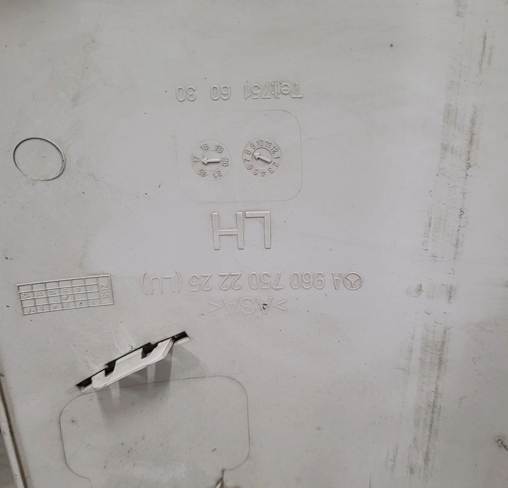 POLIK OWIEWKA MERCEDES ACTROS MP4 MP5 ORYGINAŁ RH/LH - Carrocería y exterior para Camión: foto 5 POLIK OWIEWKA MERCEDES ACTROS MP4 MP5 ORYGINAŁ RH/LH - Carrocería y exterior para Camión: foto 5