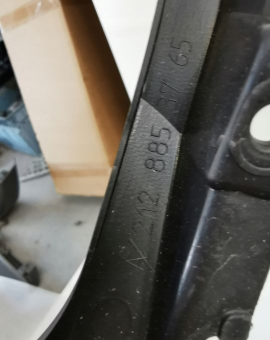 ŚLIZG MERCEDES E W 212 885 37 65 ORYGINAŁ LH NOWY - Carrocería y exterior: foto 2 ŚLIZG MERCEDES E W 212 885 37 65 ORYGINAŁ LH NOWY - Carrocería y exterior: foto 2