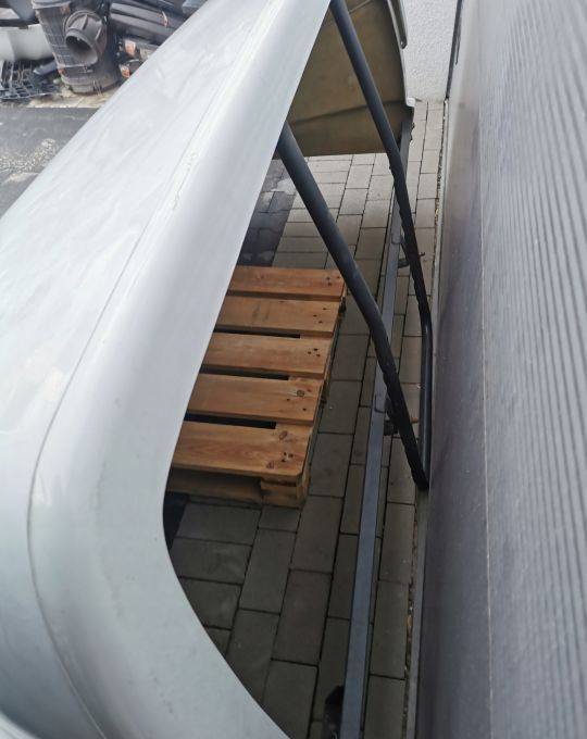 SPOJLER DACHOWY IVECO WASKA KABINA STRALIS ORYGINAŁ - Aerodinámica/ Spoiler para Camión: foto 4 SPOJLER DACHOWY IVECO WASKA KABINA STRALIS ORYGINAŁ - Aerodinámica/ Spoiler para Camión: foto 4