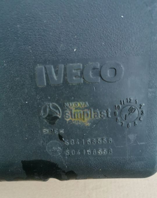 ZBIORNIK AD BLUE IVECO EUROCARGO 504166556 - Depósito de AdBlue para Camión: foto 3 ZBIORNIK AD BLUE IVECO EUROCARGO 504166556 - Depósito de AdBlue para Camión: foto 3