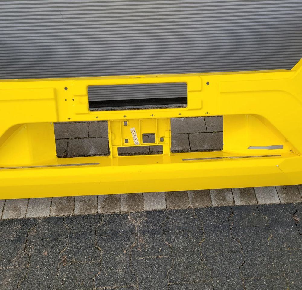 ZDERZAK MAN TGM TGM NM ORYGINAŁ 81.41614-0386 CHWALIM116 - Parachoques para Camión: foto 4 ZDERZAK MAN TGM TGM NM ORYGINAŁ 81.41614-0386 CHWALIM116 - Parachoques para Camión: foto 4