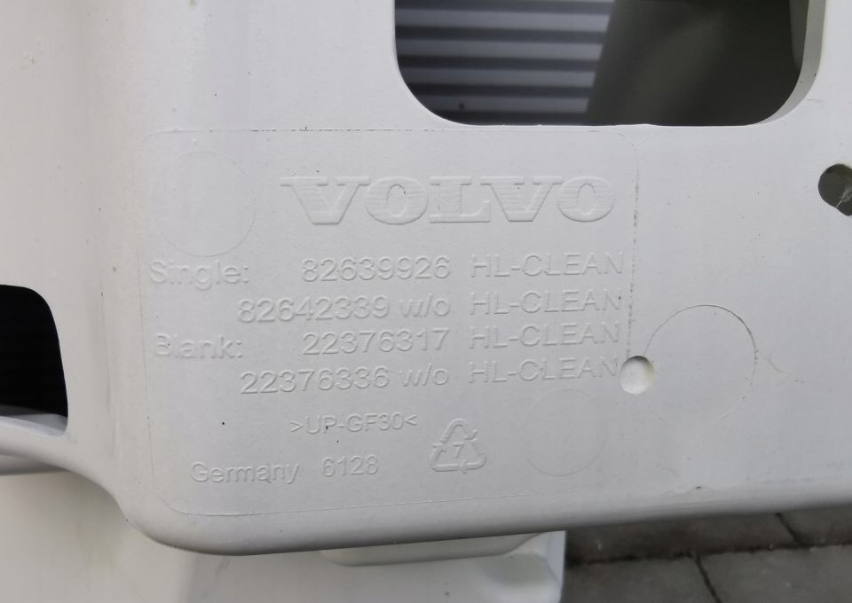 ZDERZAK VOLVO FL E6 NOWY ORYGINAŁ 82639926 - Parachoques para Camión: foto 5 ZDERZAK VOLVO FL E6 NOWY ORYGINAŁ 82639926 - Parachoques para Camión: foto 5