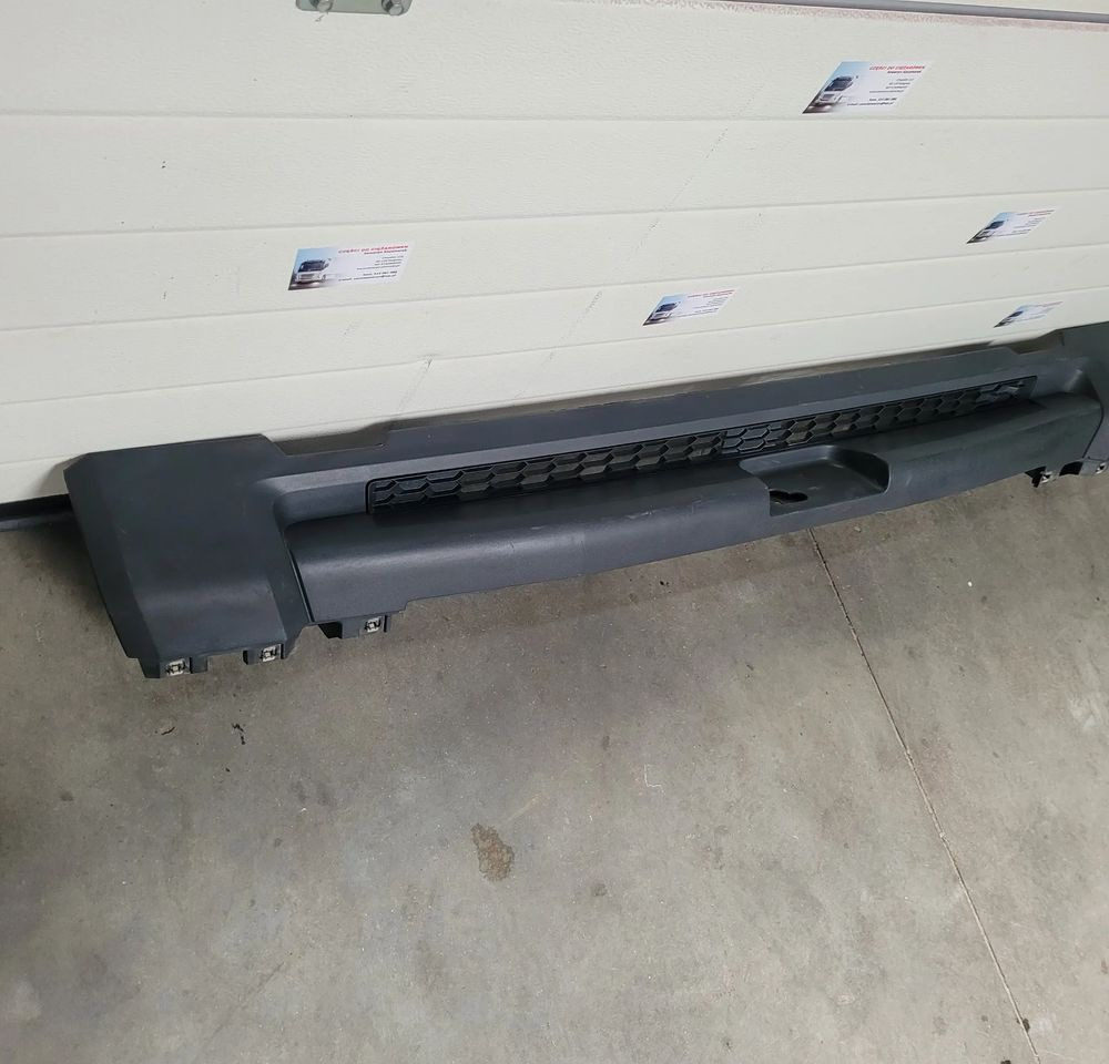 ZDERZAK VOLVO FMX 84418930 ORYGINAŁ CHWALIM116 - Parachoques para Camión: foto 2 ZDERZAK VOLVO FMX 84418930 ORYGINAŁ CHWALIM116 - Parachoques para Camión: foto 2