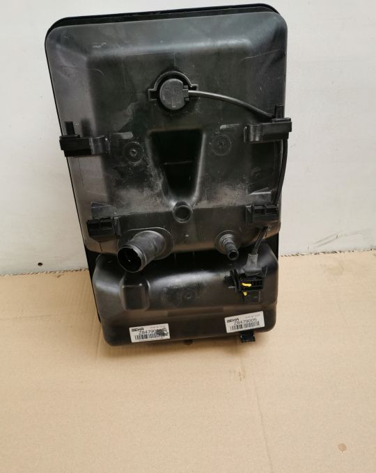 Zbiorniczek wyrównawczy DAF XF 106 - Depósito de expansión para Camión: foto 2 Zbiorniczek wyrównawczy DAF XF 106 - Depósito de expansión para Camión: foto 2