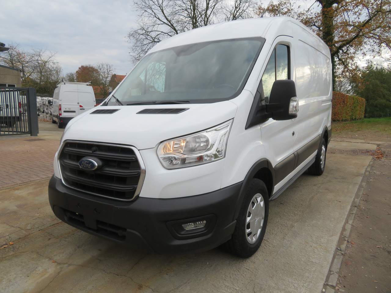 Ford Transit 2.0TDCi TREND - L2H2 - Furgón: foto 3 Ford Transit 2.0TDCi TREND - L2H2 - Furgón: foto 3