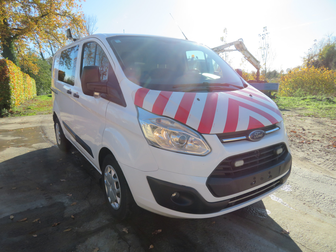 Ford Transit Custom 2.0tdci - Furgoneta pequeña: foto 1 Ford Transit Custom 2.0tdci - Furgoneta pequeña: foto 1